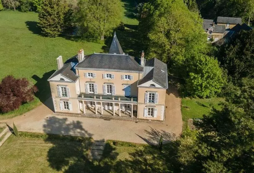 Aamiaismajoitus (B&B) Manoir Des Etrichets