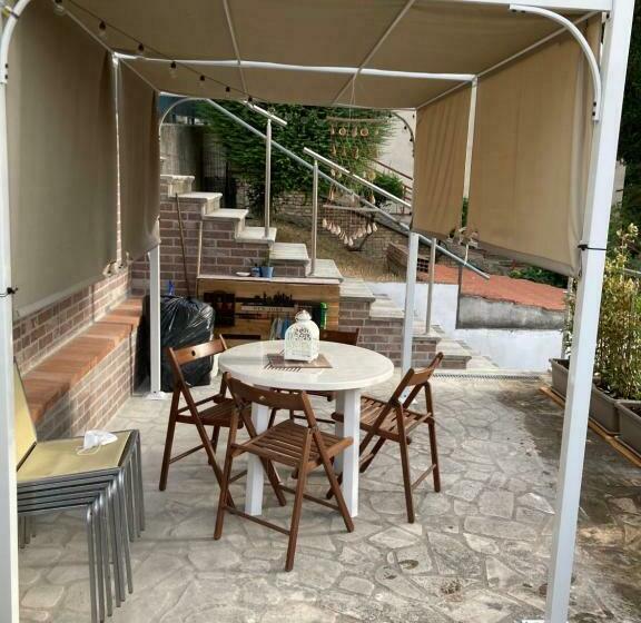 تختخواب و صبحانه Piccola Suite