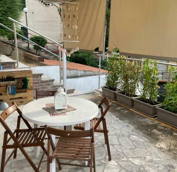 تختخواب و صبحانه Piccola Suite