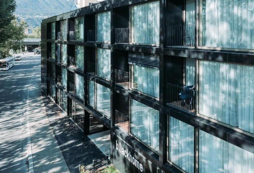 Blackhome Innsbruck City South I Contactless Check In