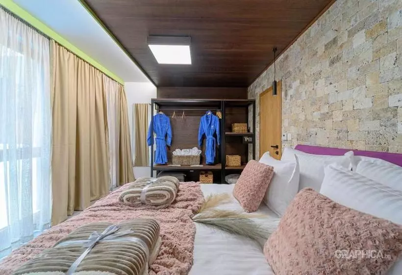 Hotel 103 Alpine