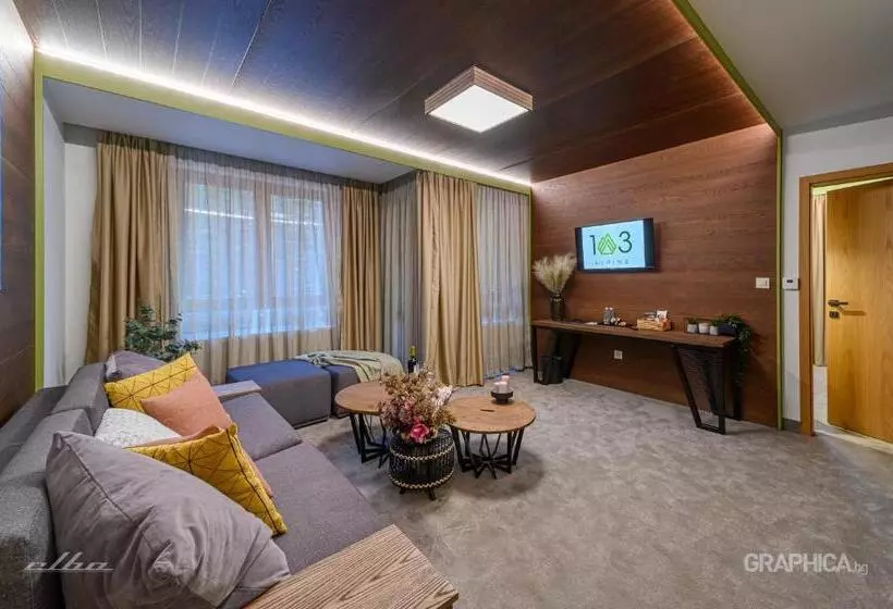 Hotel 103 Alpine