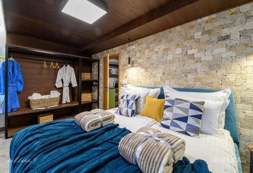 Hotel 103 Alpine