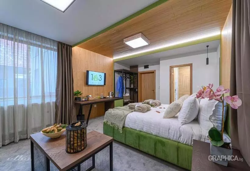 Hotel 103 Alpine