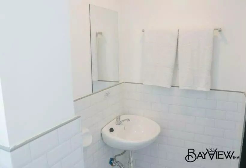 Hotelli Bay View Inn