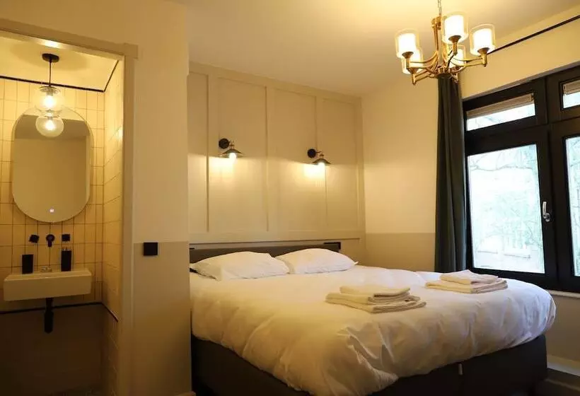 ホテル Mr.lewis  Rotterdam