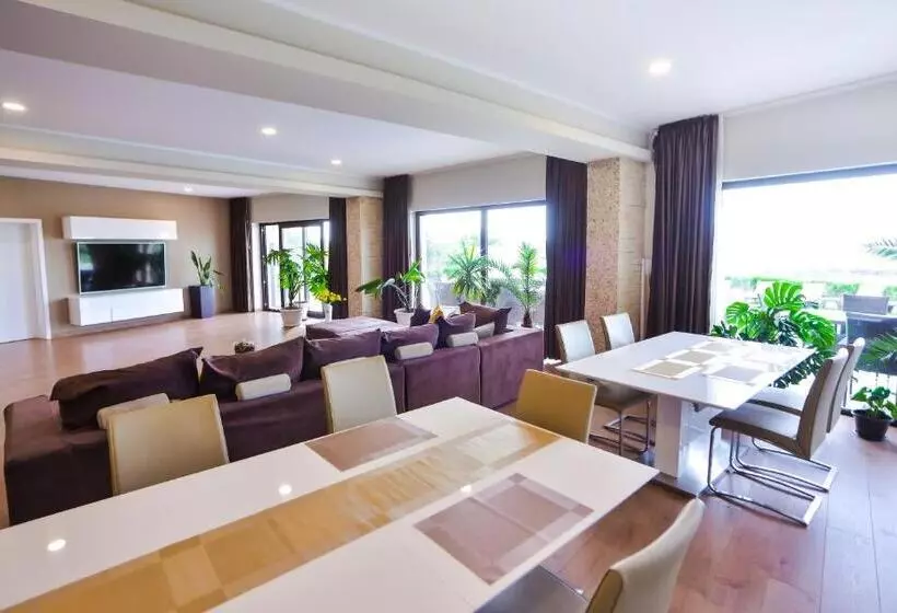 ペンション Casa Miralago Boutique Adults Only