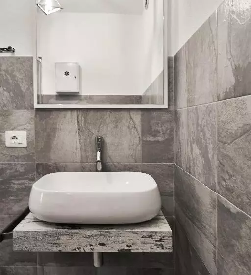 Majatalo Eureka Room & Breakfast