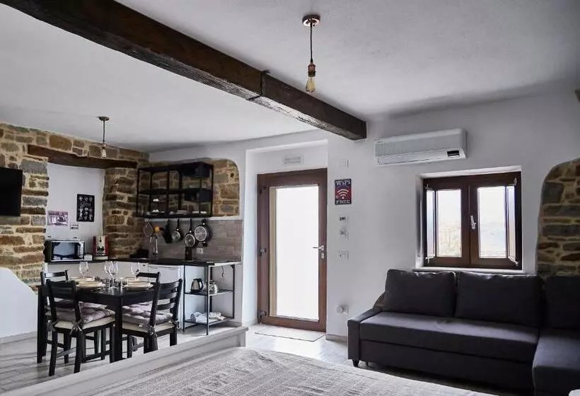 Majatalo Eureka Room & Breakfast