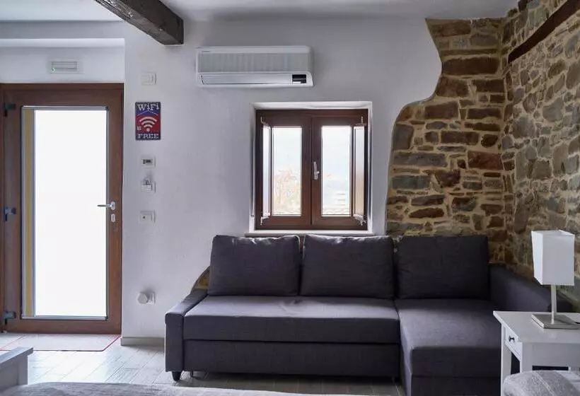 Majatalo Eureka Room & Breakfast