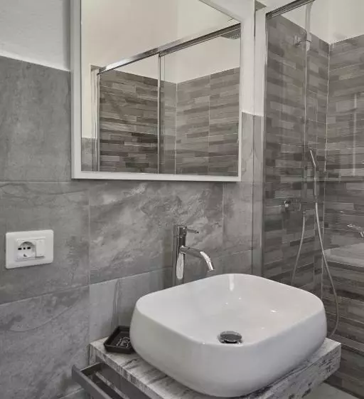 Majatalo Eureka Room & Breakfast