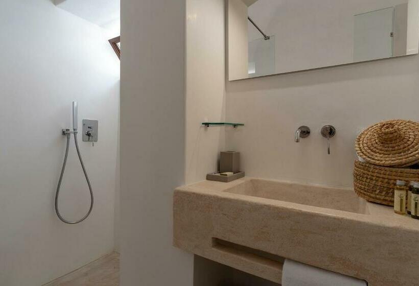 פנסיון Isidora