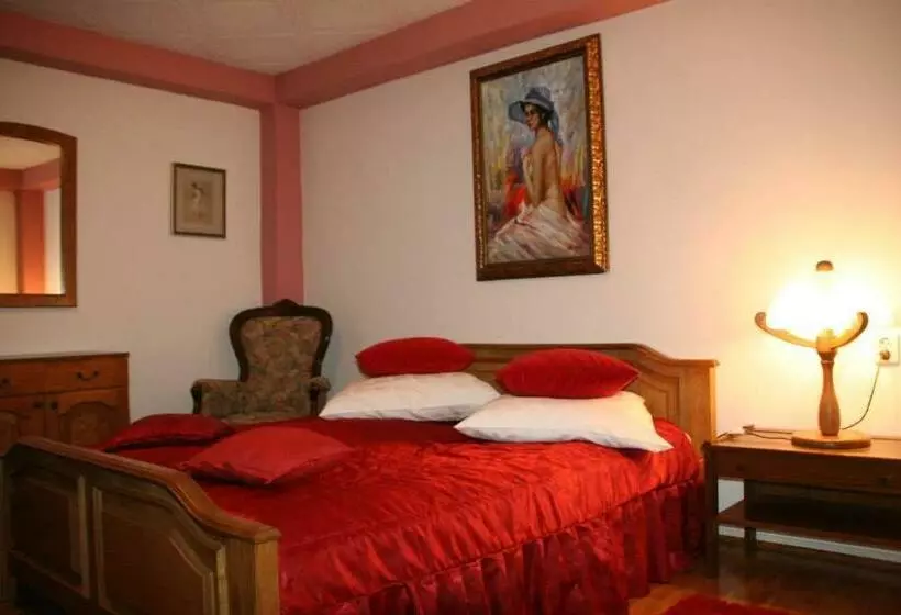 Pensiunea Club Castel Resita