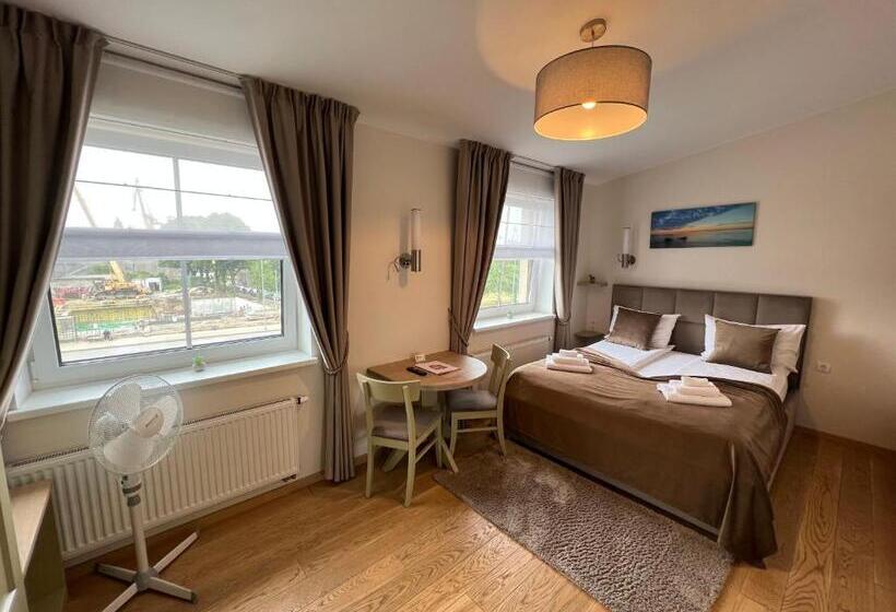 1912 Bed & Breakfast