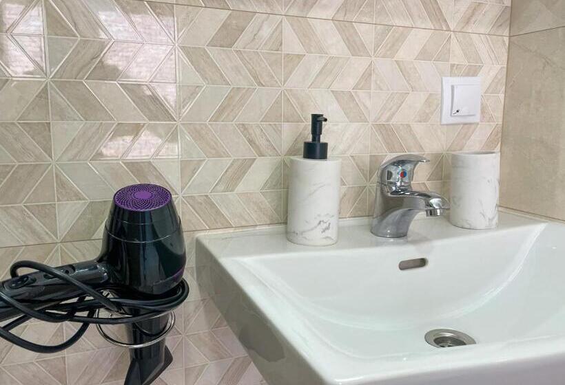 1912 Bed & Breakfast