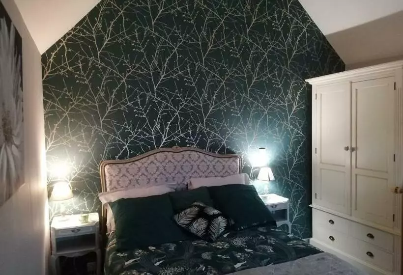 Aamiaismajoitus (B&B) Le Clos Des Augers. Chambre Descartes