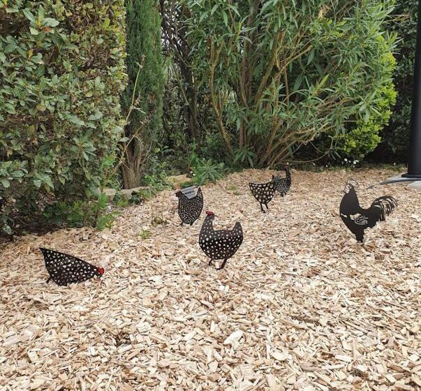 تختخواب و صبحانه Le Domaine Des Mûriers Charme, Chic, Calme En Provence Côte D Azur