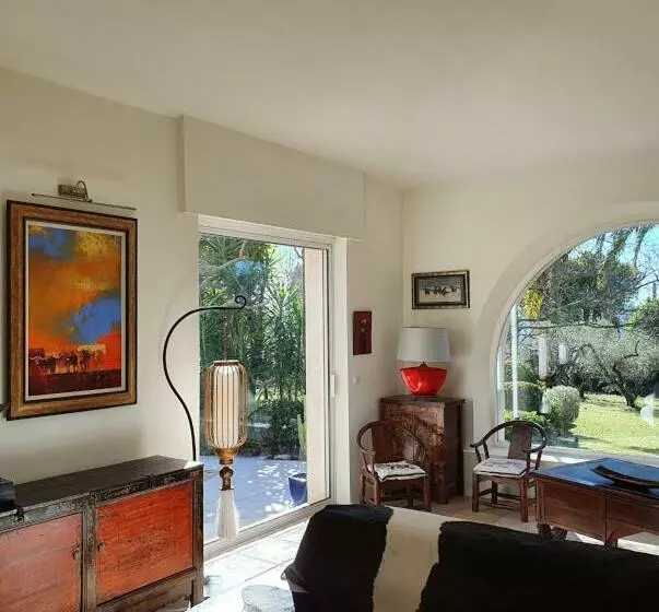 Aamiaismajoitus (B&B) Le Domaine Des Mûriers   Charme, Chic, Calme En Provence Côte D Azur