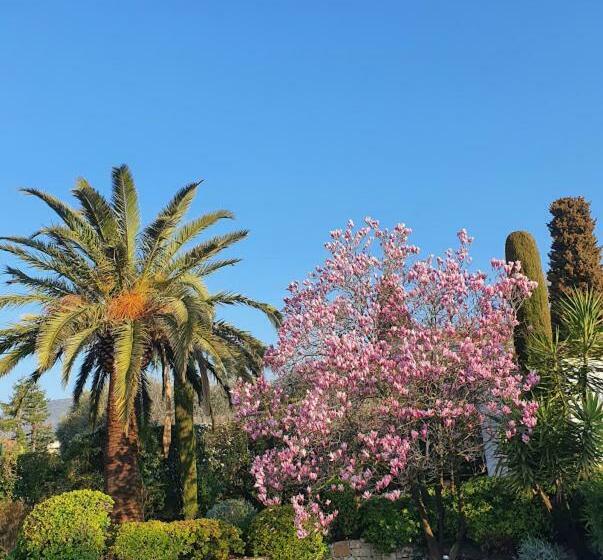 تختخواب و صبحانه Le Domaine Des Mûriers Charme, Chic, Calme En Provence Côte D Azur