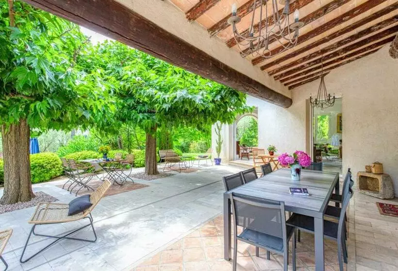 Aamiaismajoitus (B&B) Le Domaine Des Mûriers   Charme, Chic, Calme En Provence Côte D Azur