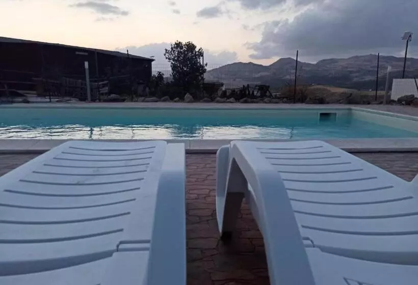 هتل L Antica Trebbia Rooms