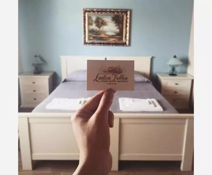 هتل L Antica Trebbia Rooms