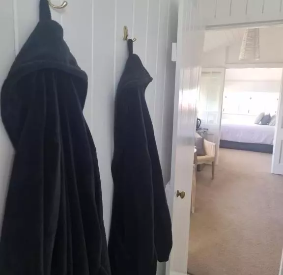 Majatalo Kenilworth House Sc