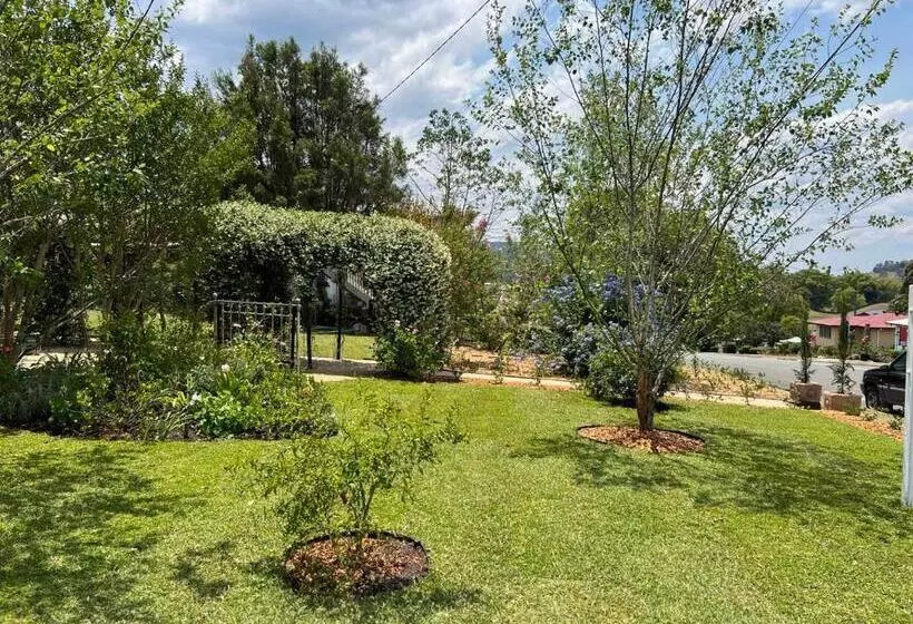 Majatalo Kenilworth House Sc