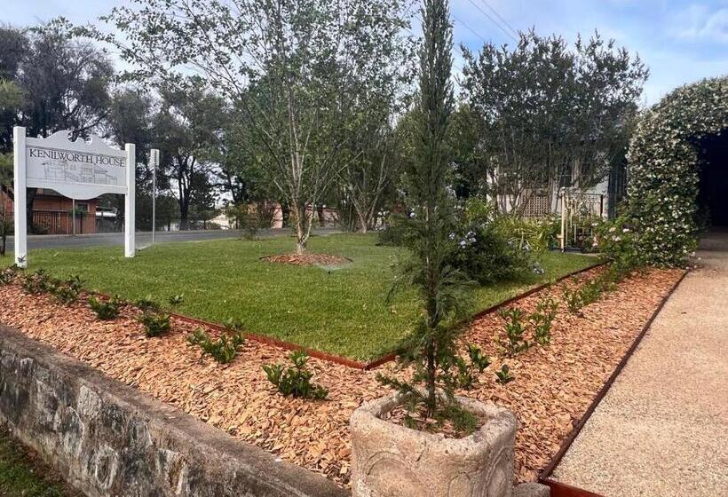 פנסיון Kenilworth House Sc