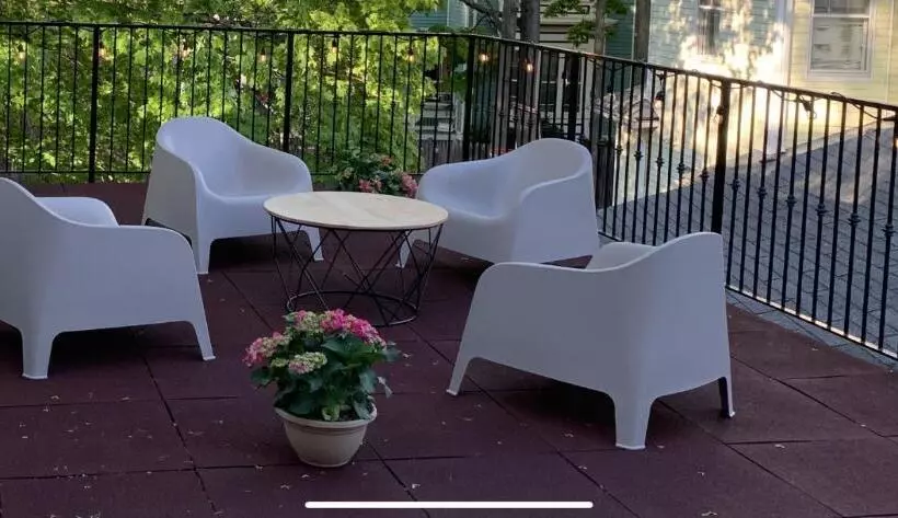 The Inn At Newton Highlands