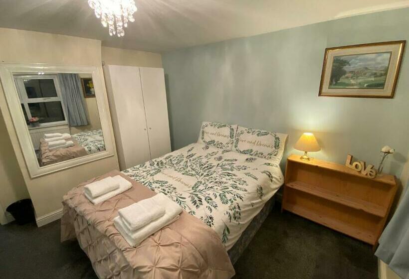 Bed and Breakfast Prince Cottage