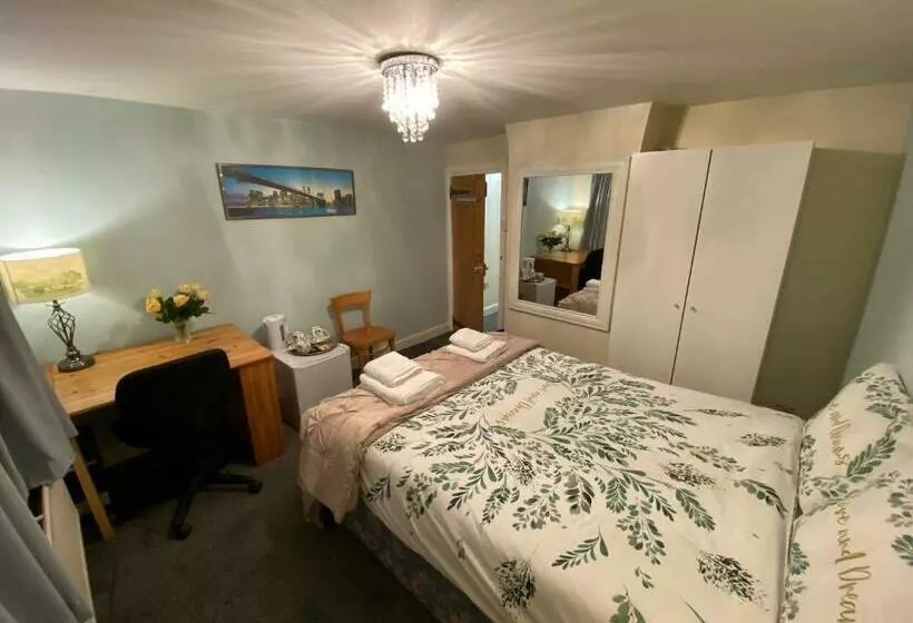 Aamiaismajoitus (B&B) Prince Cottage