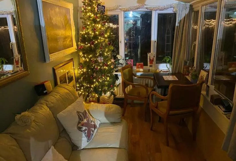 Aamiaismajoitus (B&B) Prince Cottage