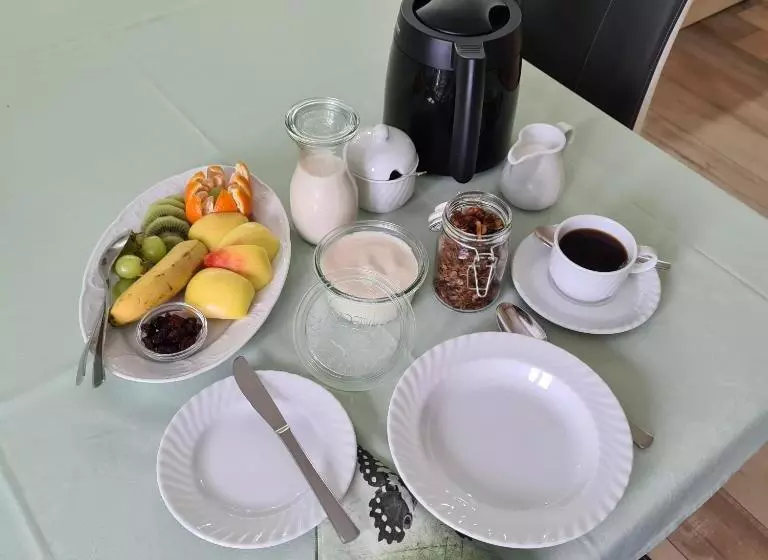 Gästezimmer Treuen   Bed & Breakfast