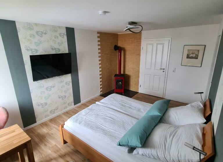 Gästezimmer Treuen Bed & Breakfast