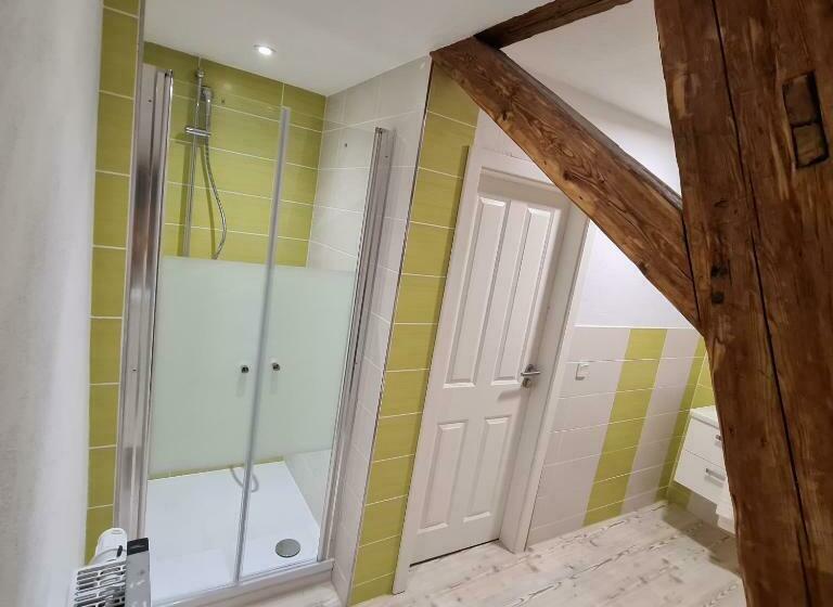 Gästezimmer Treuen Bed & Breakfast