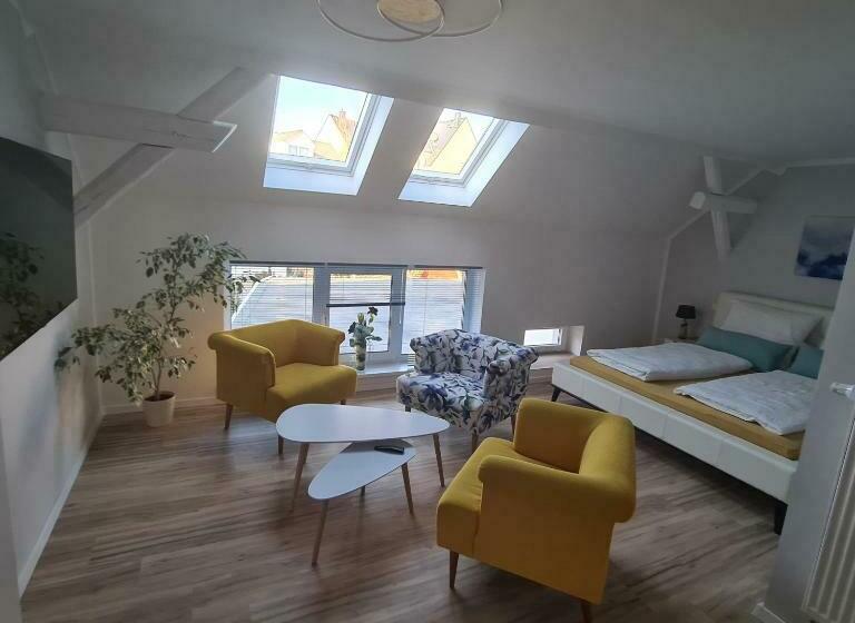 Gästezimmer Treuen Bed & Breakfast