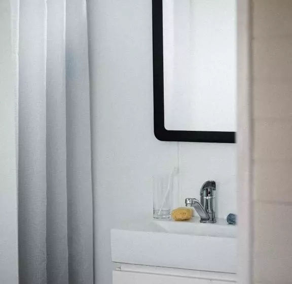 モーテル Cedar Lodge