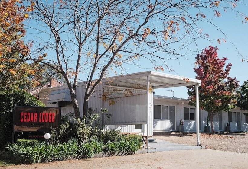 Motel Cedar Lodge