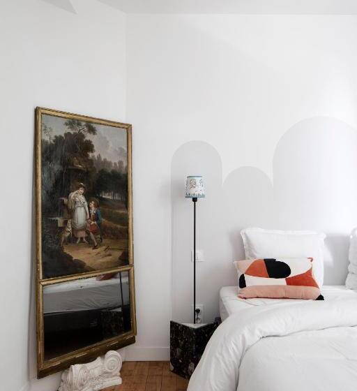 بنسيون Au Petit Thouars