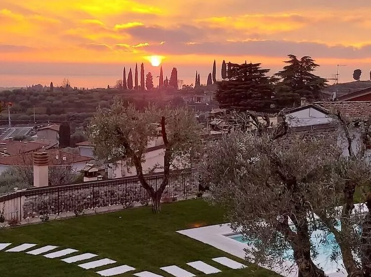 ペンション Il Cantuccio Sul Garda   Relais Di Charme