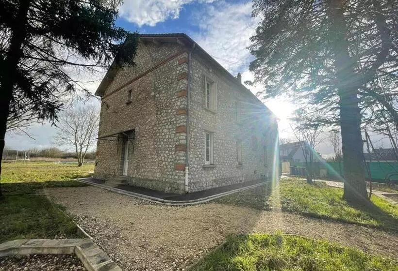 Majatalo Manoir En Pierre Chartres