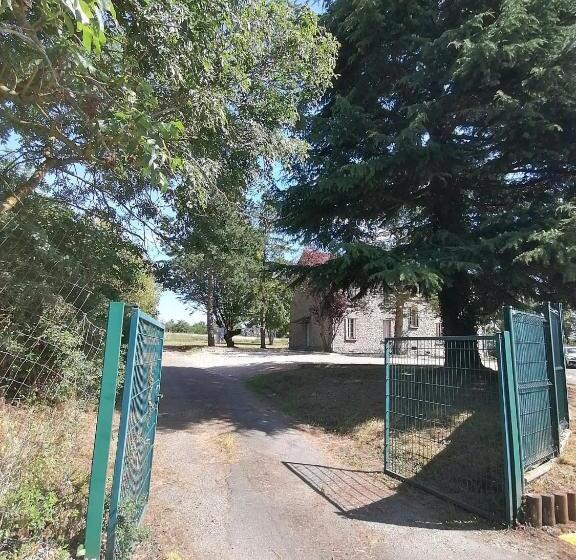 Pensionat Manoir En Pierre Chartres