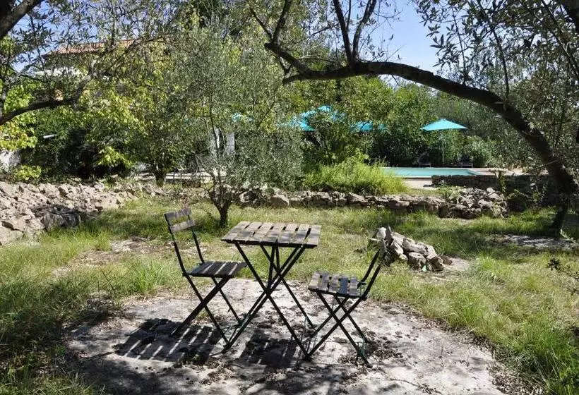 Majatalo Un Je Ne Sais Quoi De Paradis