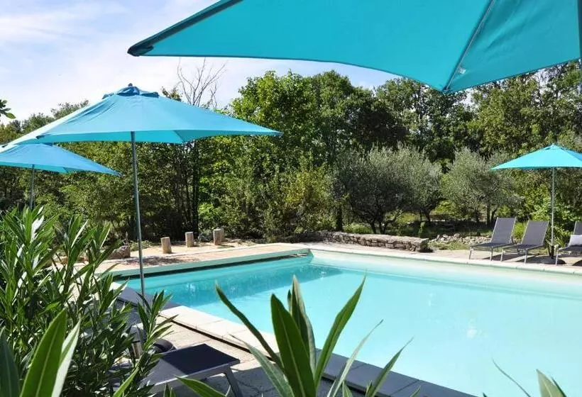 Majatalo Un Je Ne Sais Quoi De Paradis