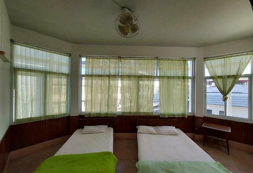 בית מלון כפרי Grand