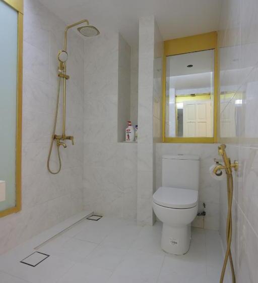 פנסיון Omar Bb Studio