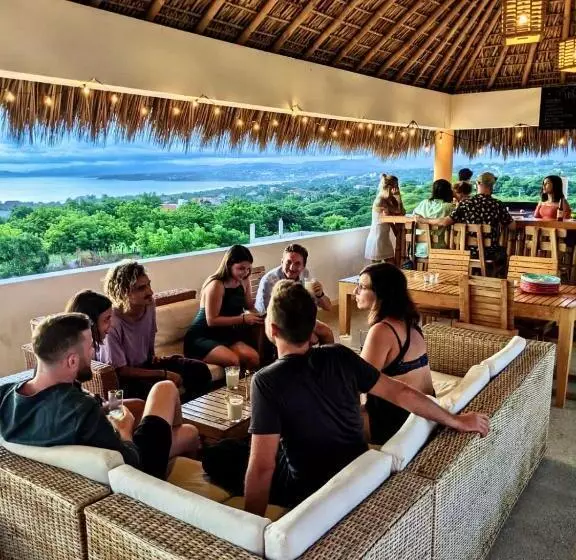 Majatalo Villa Bonobo   Coliving