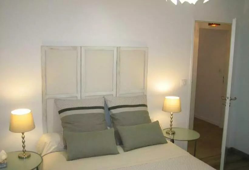 Aamiaismajoitus (B&B) Agathe Chambres D Hôtes