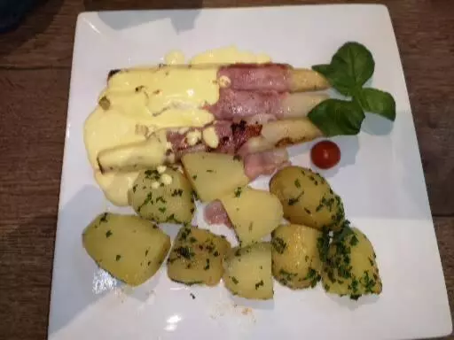 ホテル Radevormwald